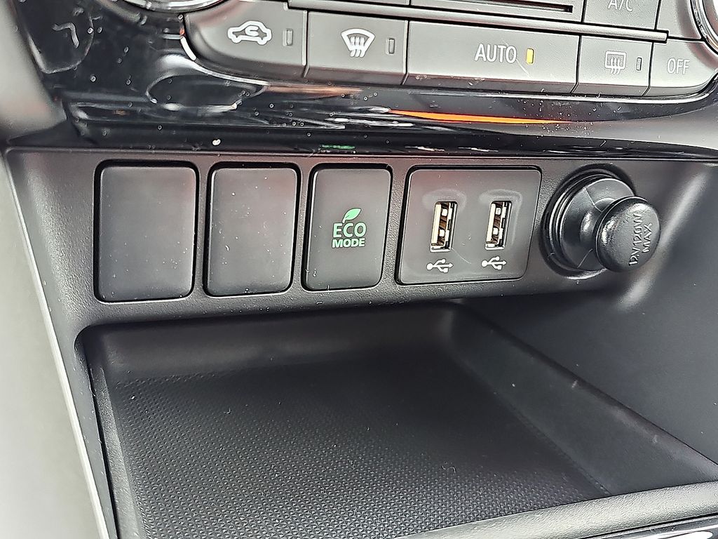 2026 Mitsubishi Eclipse Cross LE - Photo 15