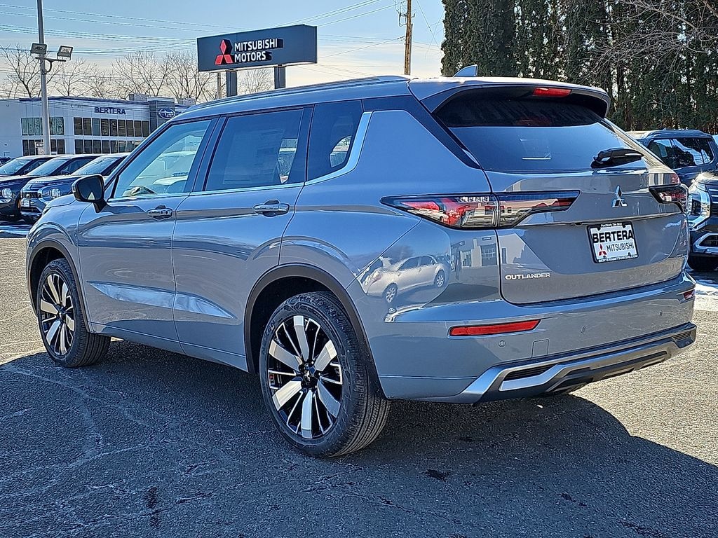 New 2026 Mitsubishi Outlander SEL SUV