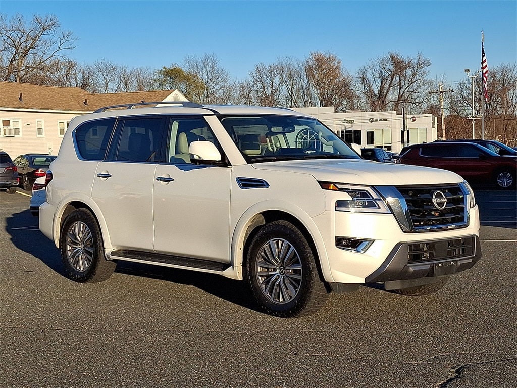 2024 Nissan Armada SL's photo