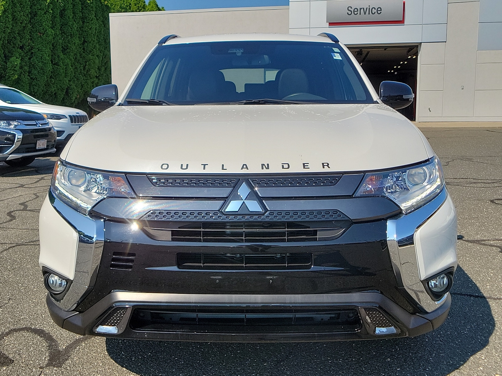 Used 2020 Mitsubishi Outlander LE with VIN JA4AZ3A37LZ042602 for sale in West Springfield, MA