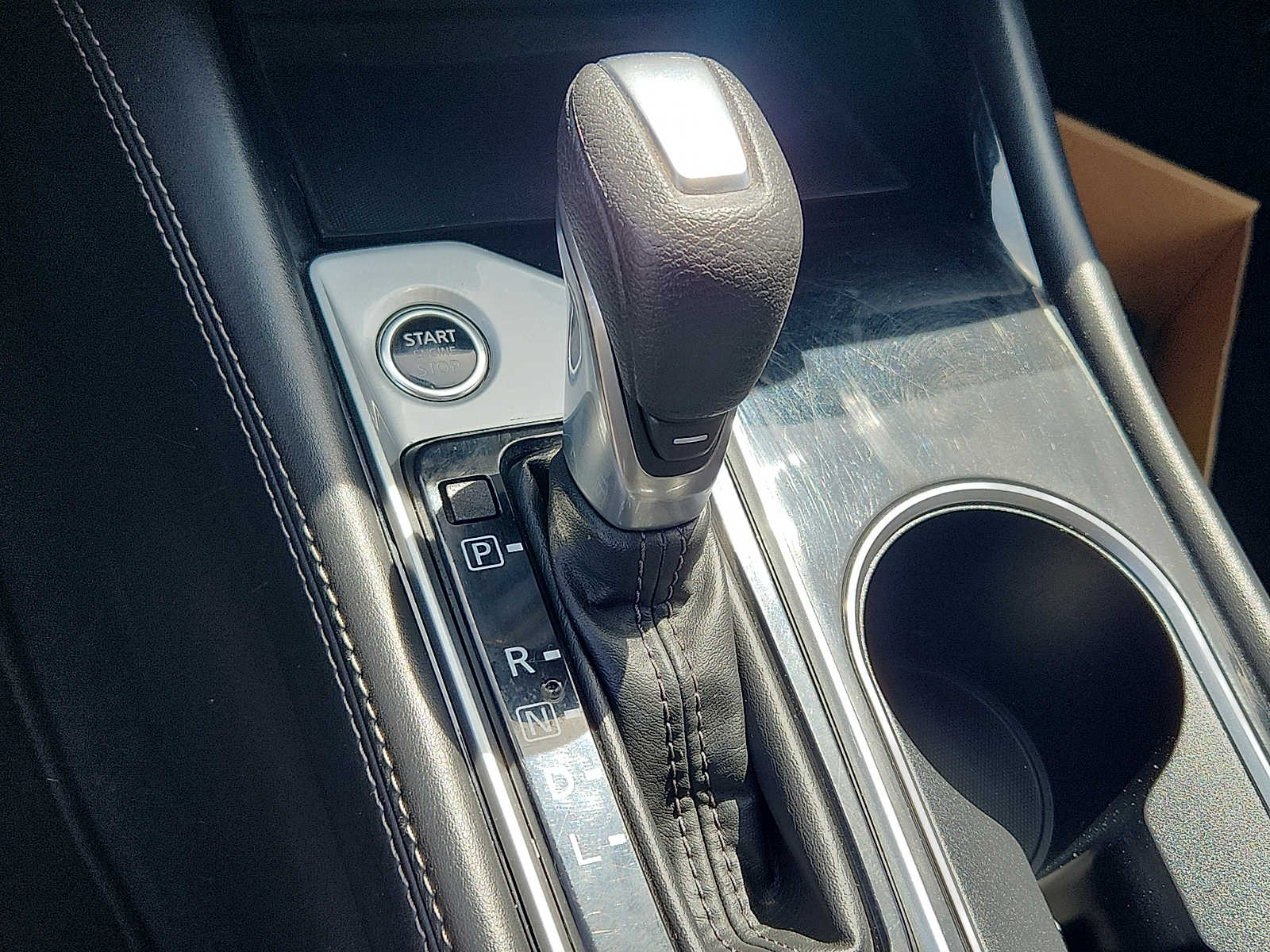2023 Nissan Altima SV - Photo 14