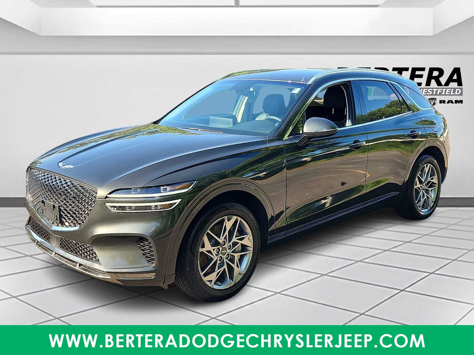 2025 GENESIS GV70 Standard - Photo 3