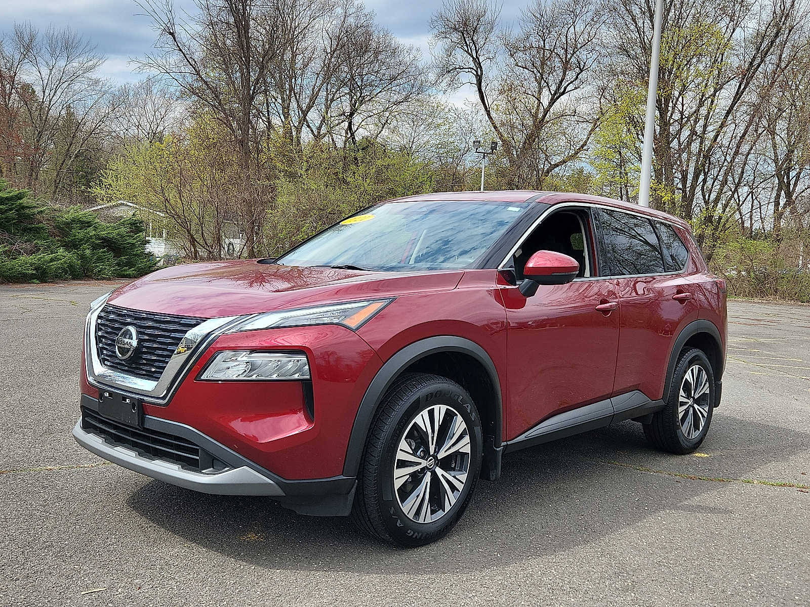 2021 Nissan Rogue SV photo 3