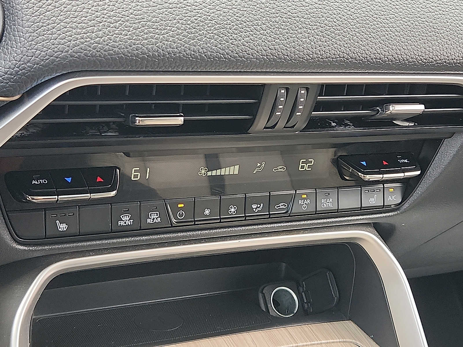 2024 Mazda CX-90 Turbo Premium Package - Photo 16