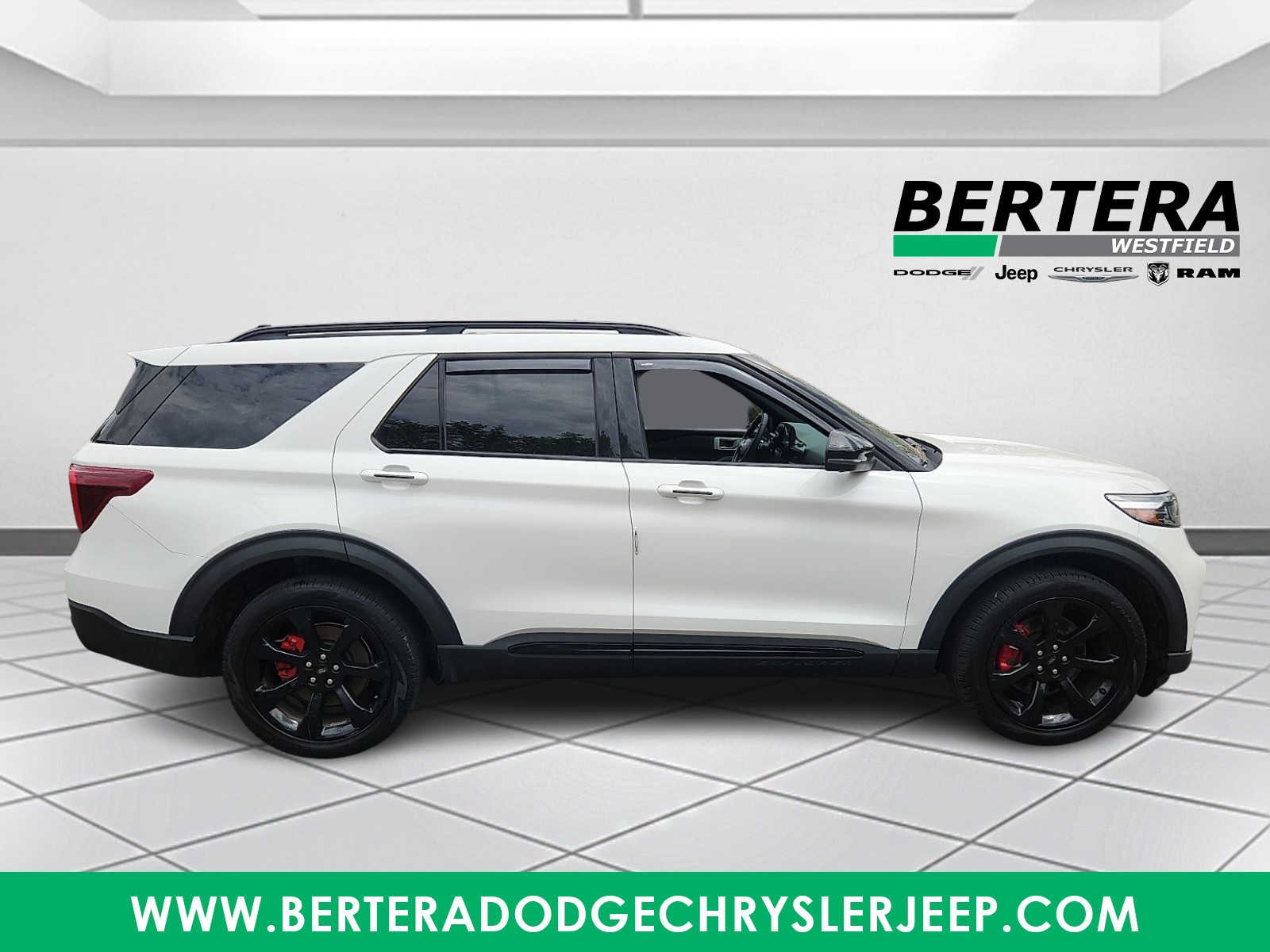 2023 Ford Explorer ST - Photo 7