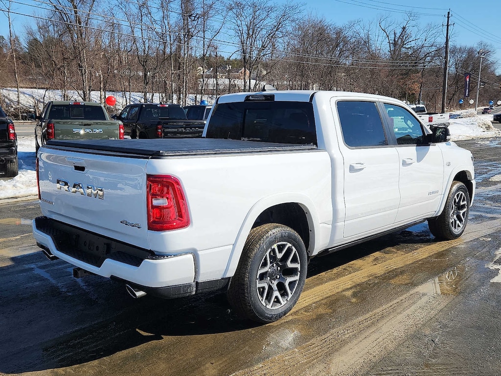 New 2026 Ram 1500 LARAMIE CREW CAB 4X4 5'7 BOX Pickup