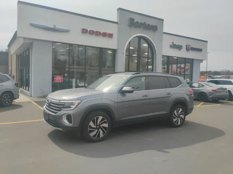 2025 Volkswagen Atlas SE w/Tech