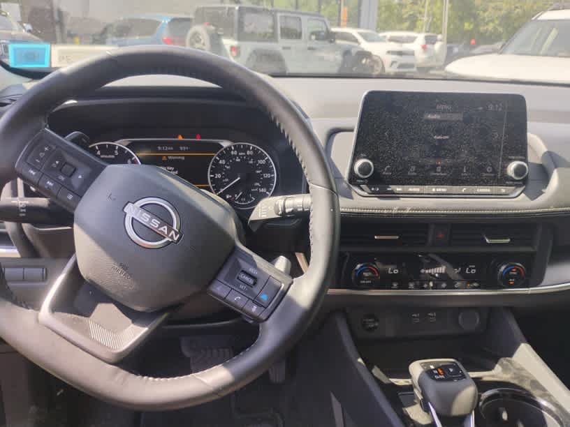 2025 Nissan Rogue SV - Photo 9