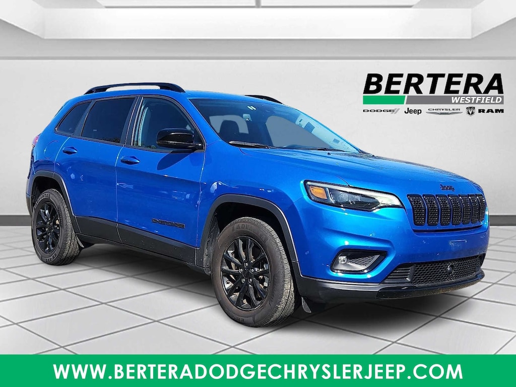 Certified 2023 Jeep Cherokee Altitude Lux SUV