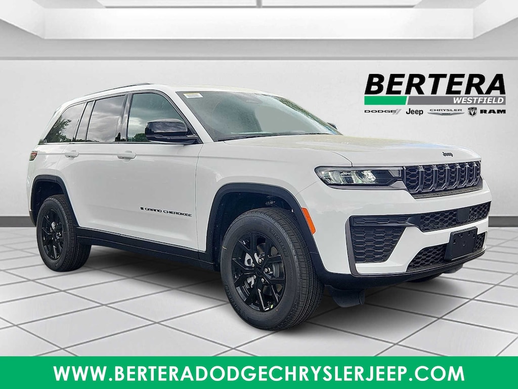 New 2026 Jeep Grand Cherokee LAREDO ALTITUDE 4X4 Sport Utility