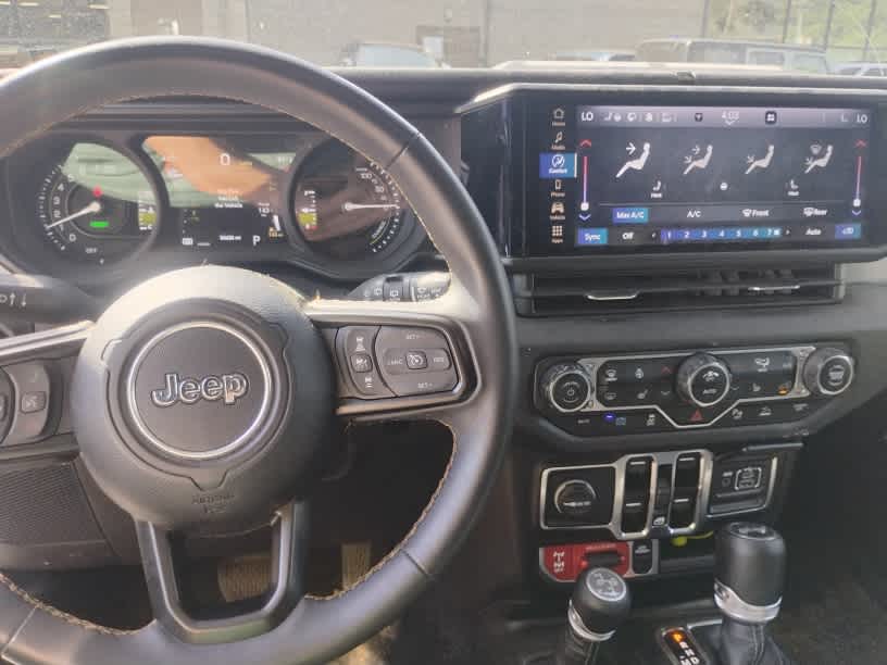 2024 Jeep Wrangler 4xe Willys 4XE - Photo 9