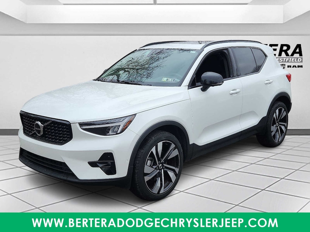 Used 2025 Volvo XC40 Plus Dark Theme SUV