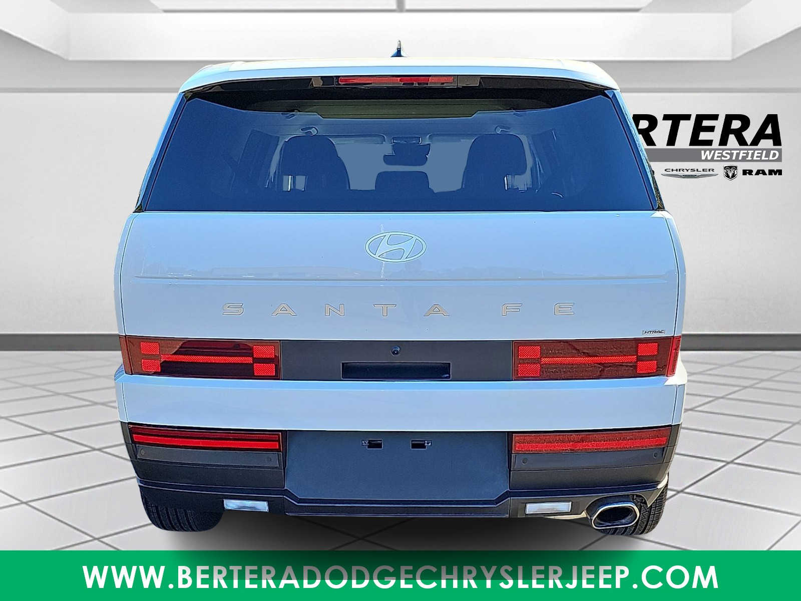Used 2024 Hyundai Santa Fe SE SUV