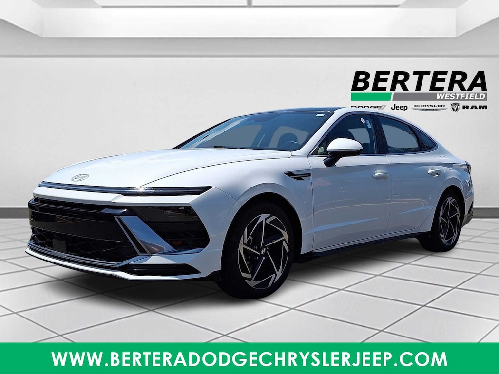 Used 2024 Hyundai Sonata SEL Sedan