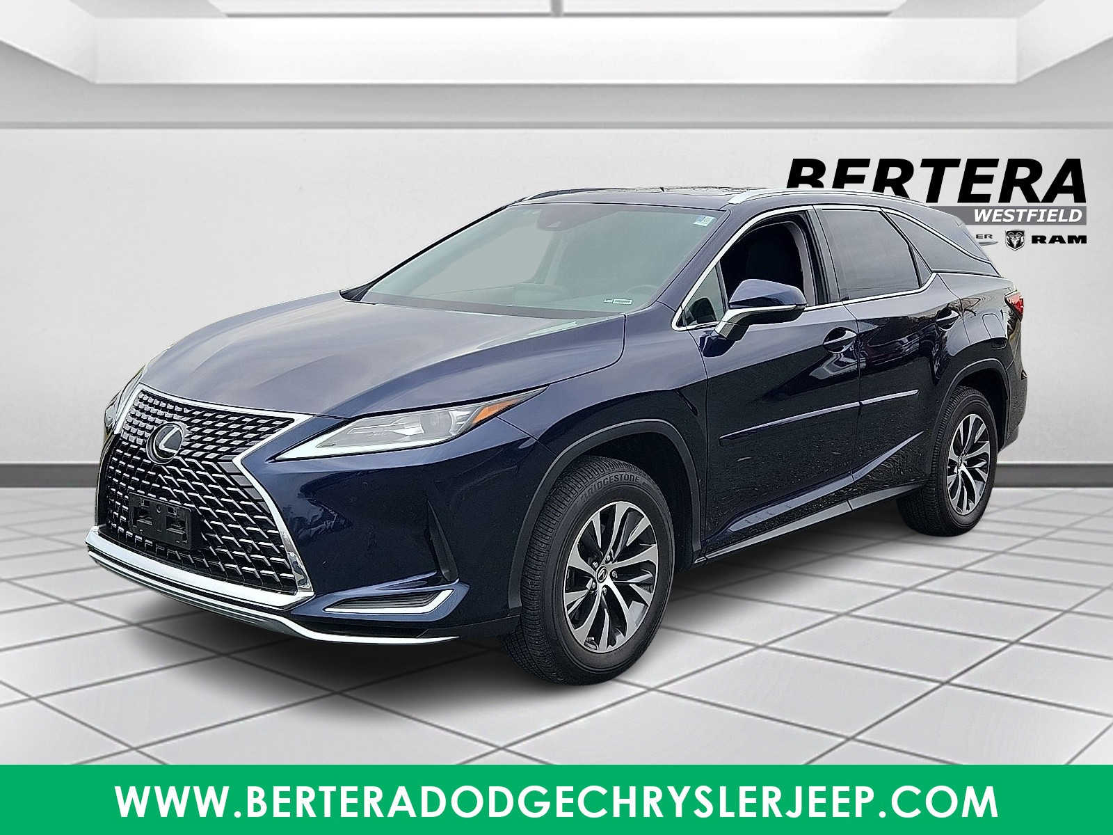 2021 Lexus RX 350L photo 3