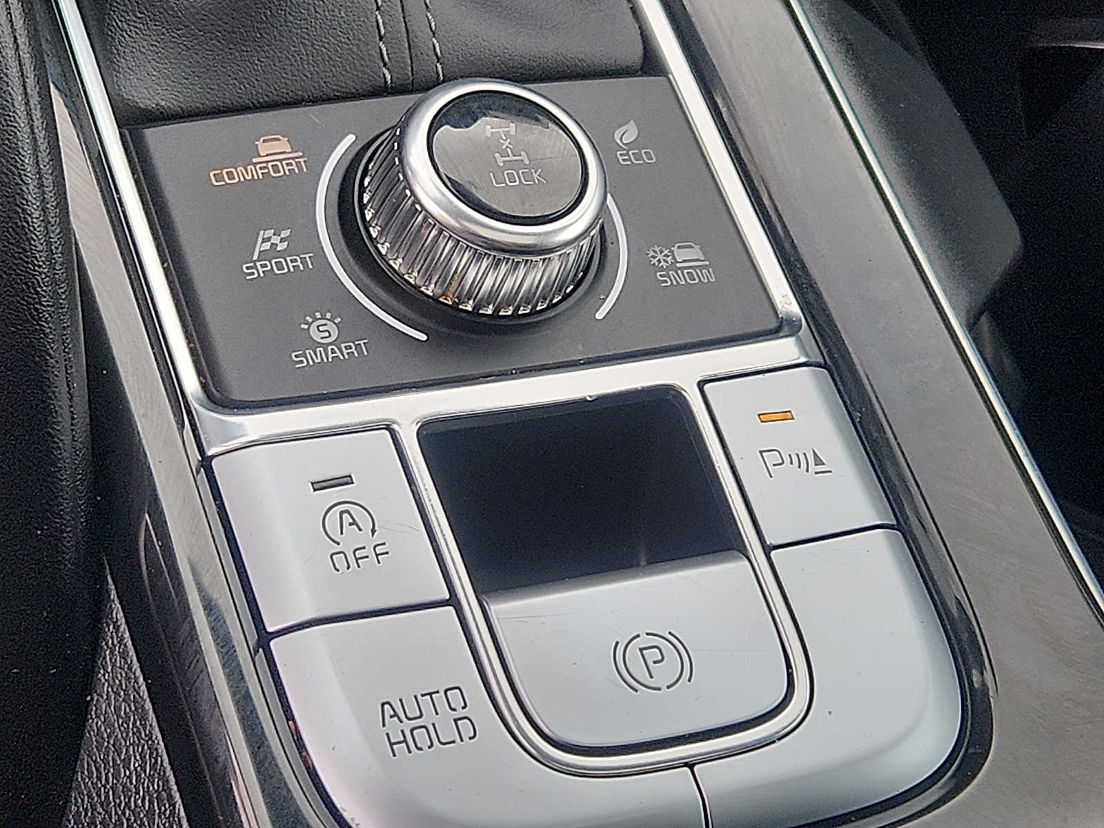 2025 Kia Telluride S - Photo 25