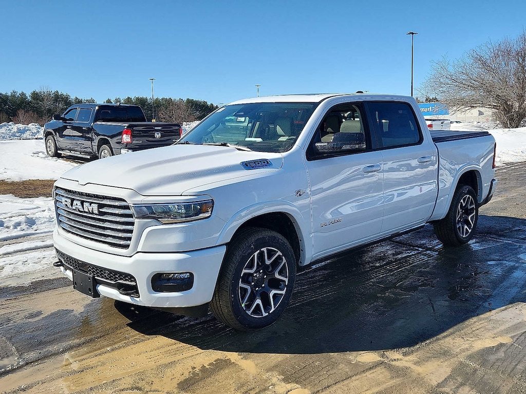 New 2026 Ram 1500 LARAMIE CREW CAB 4X4 5'7 BOX Pickup