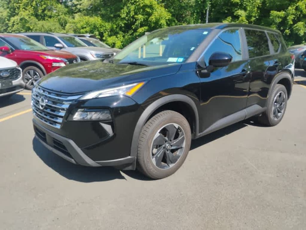 Used 2025 Nissan Rogue SV SUV