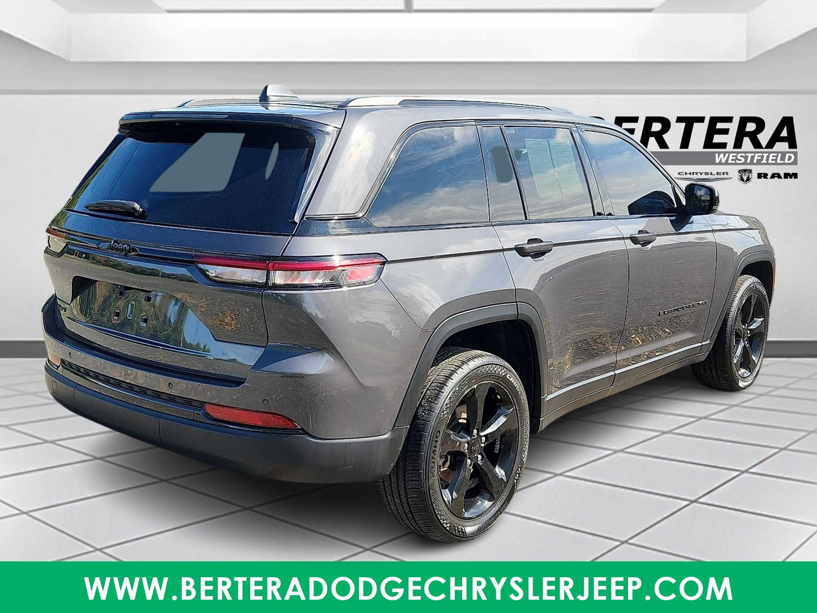 2022 Jeep Grand Cherokee Altitude - Photo 6