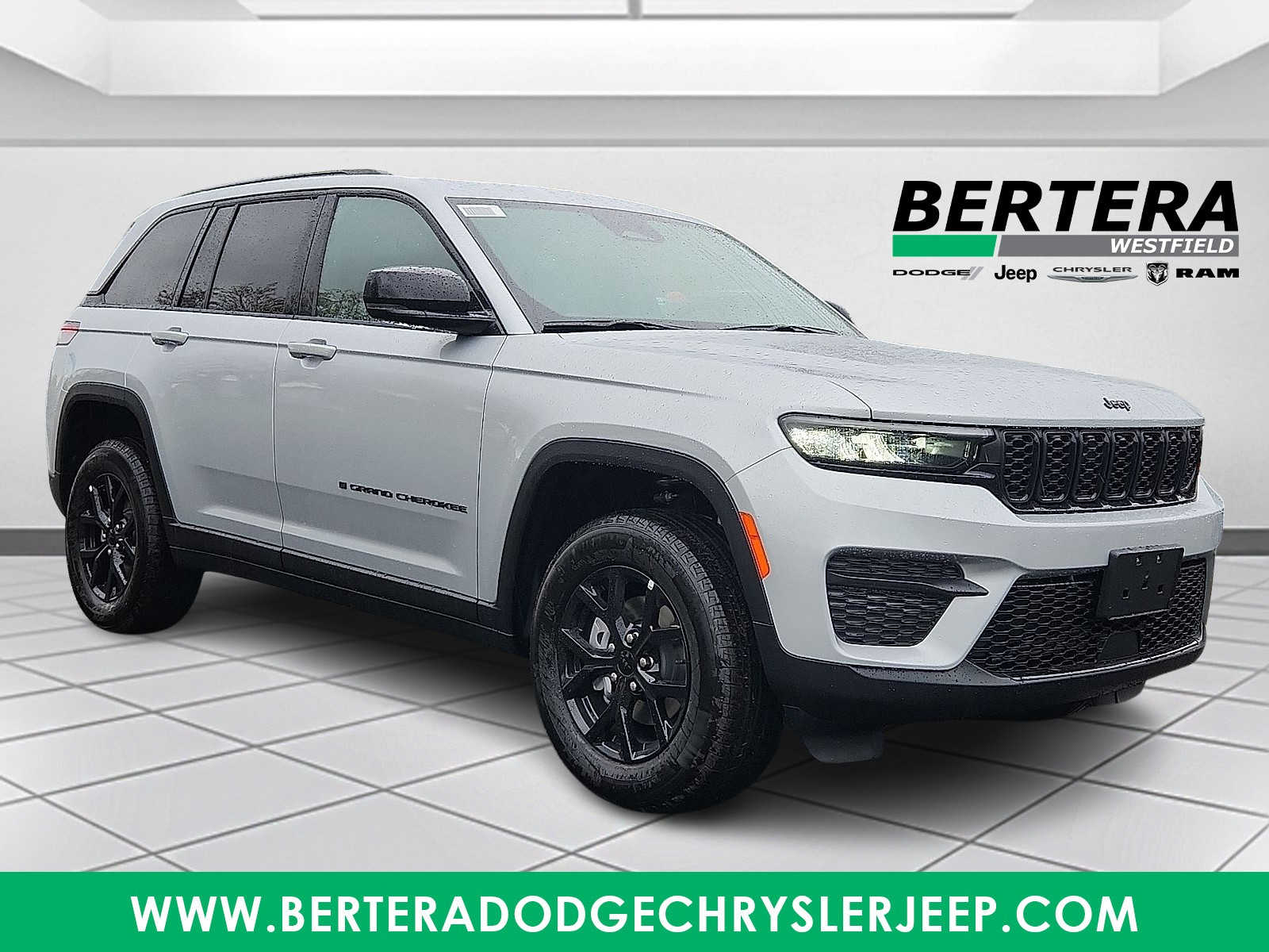 2025 Jeep Grand Cherokee Altitude's photo