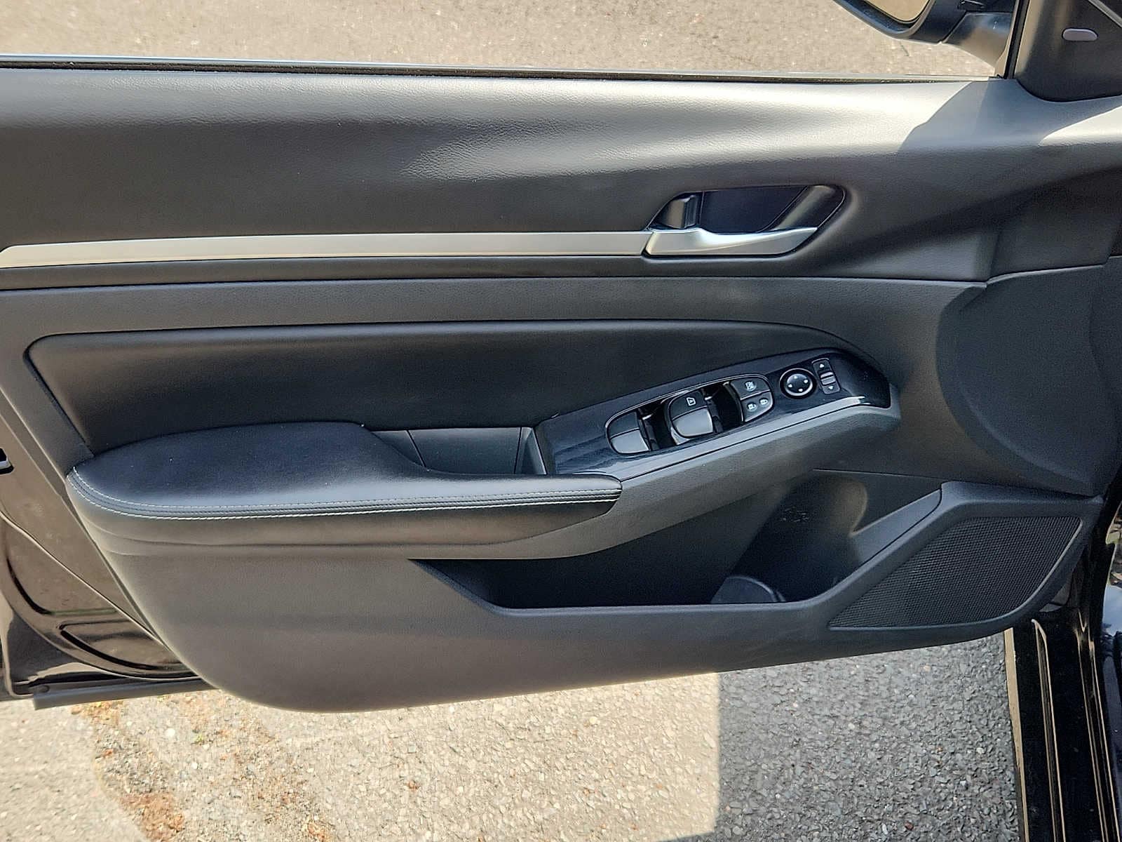 2023 Nissan Altima SV - Photo 12