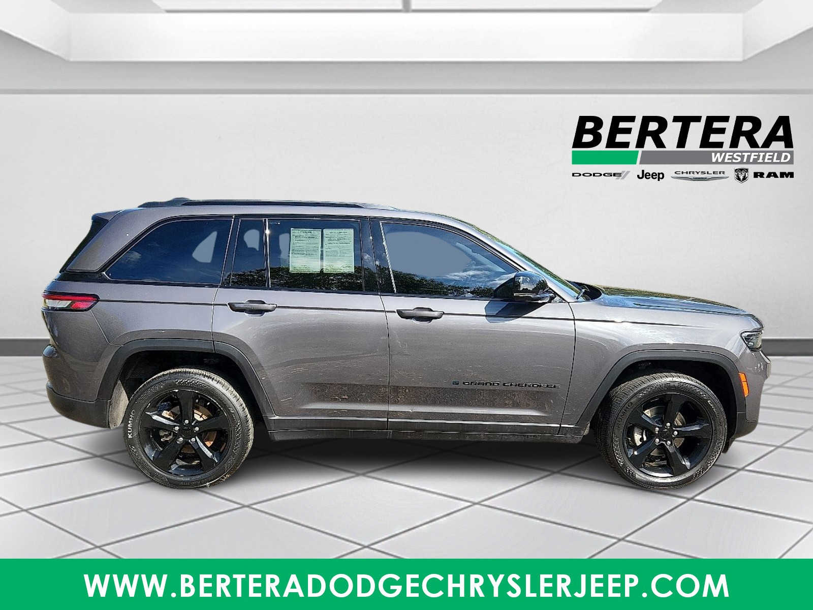 2022 Jeep Grand Cherokee Altitude - Photo 7