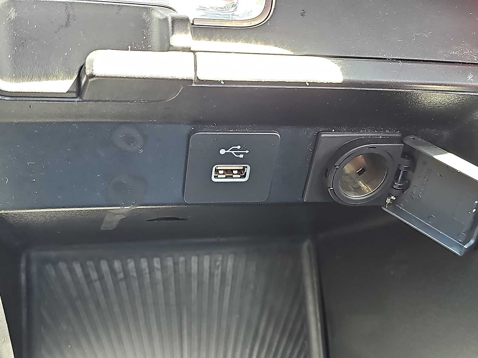 2025 Acura MDX A-Spec Package - Photo 28