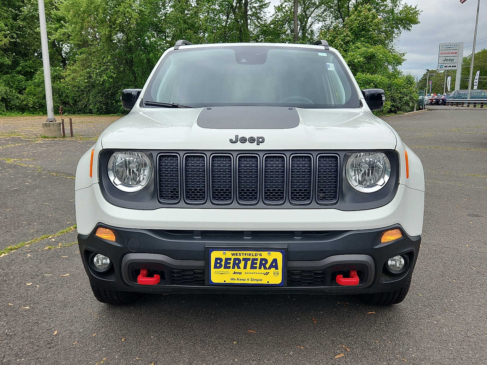 2023 Jeep Renegade Trailhawk photo 2