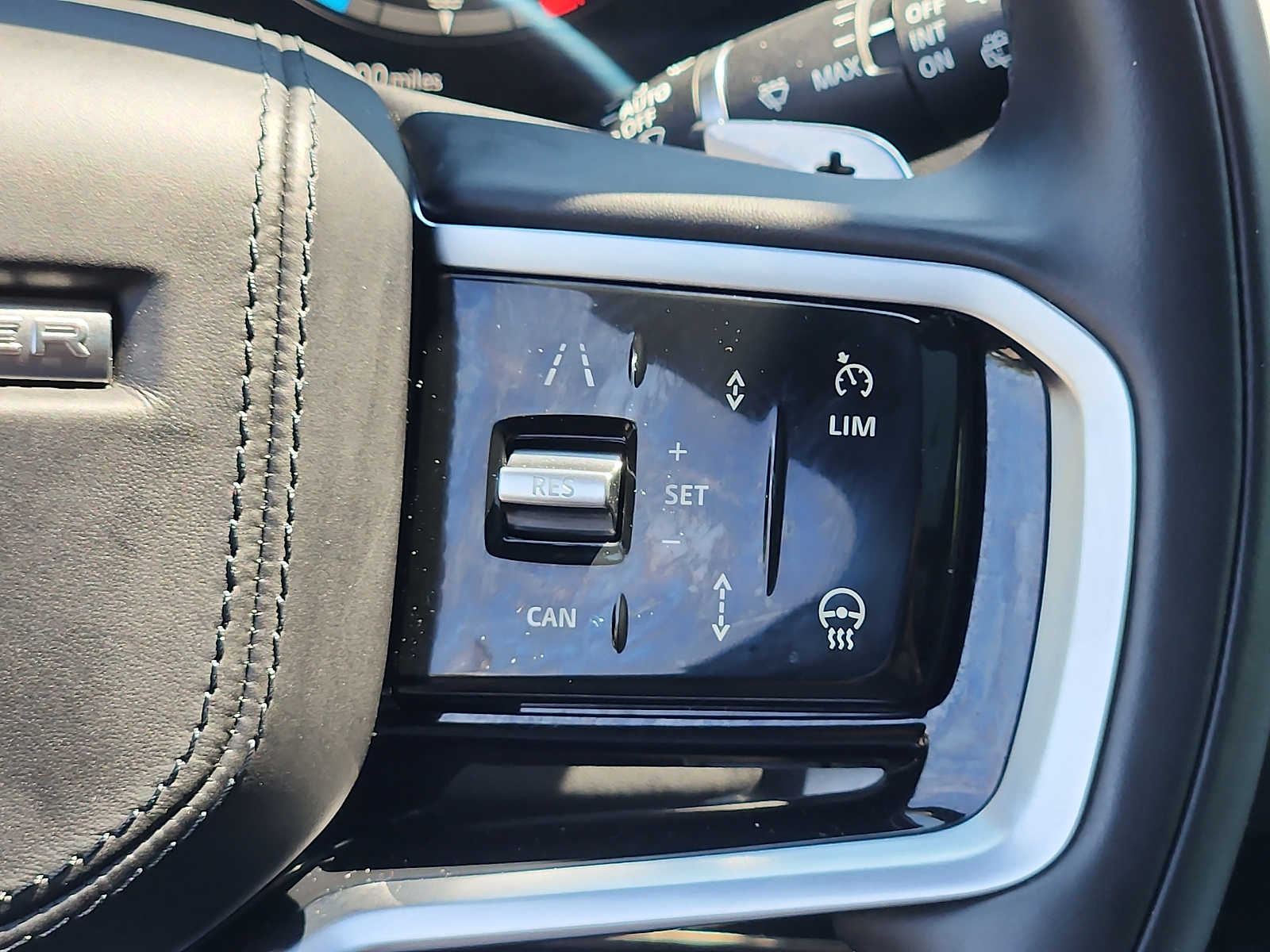 2025 Land Rover Range Rover Sport SE - Photo 22