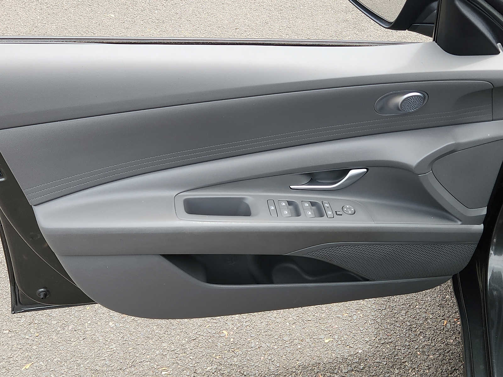 2024 Hyundai Elantra SEL - Photo 12