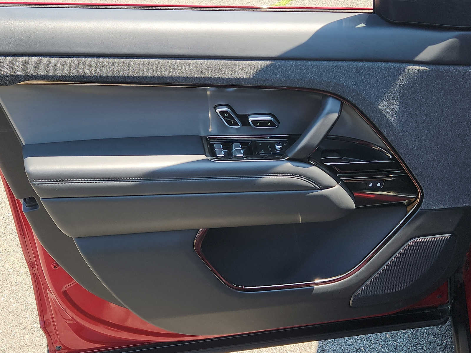 2025 Land Rover Range Rover Sport SE - Photo 12