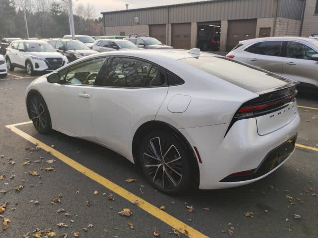 Used 2023 Toyota Prius XLE Hatchback