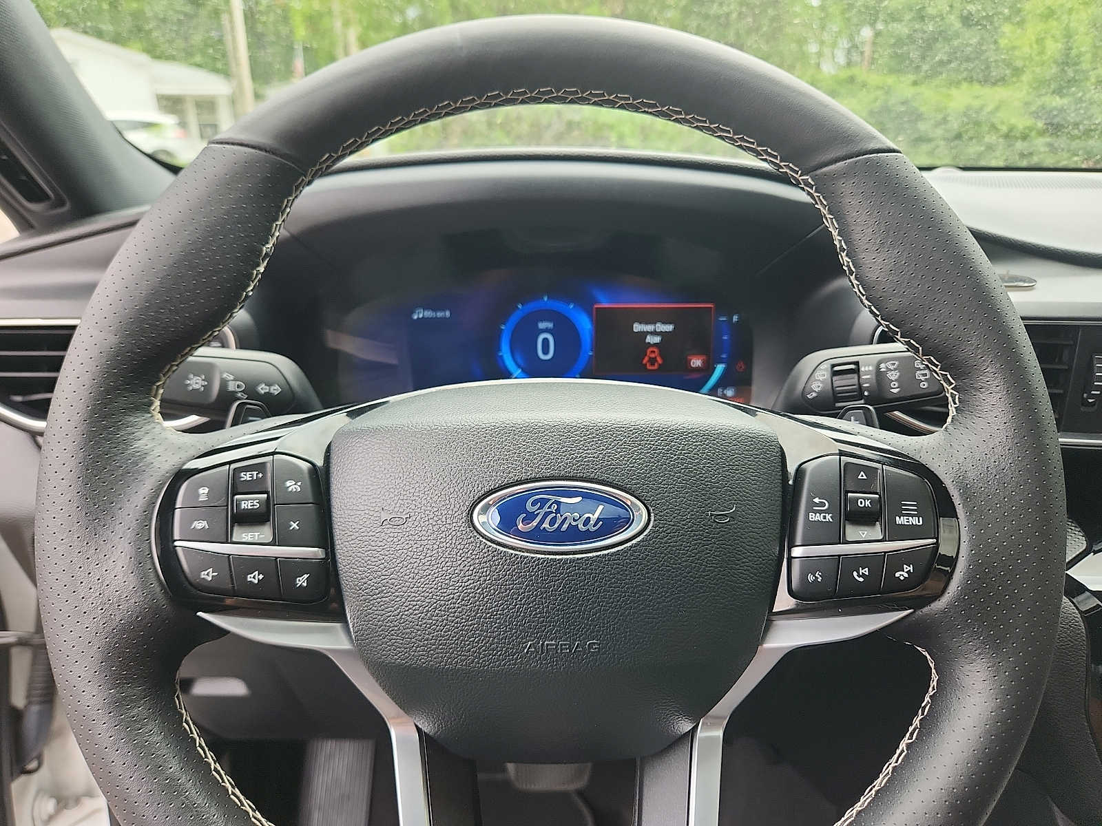 2023 Ford Explorer ST - Photo 19