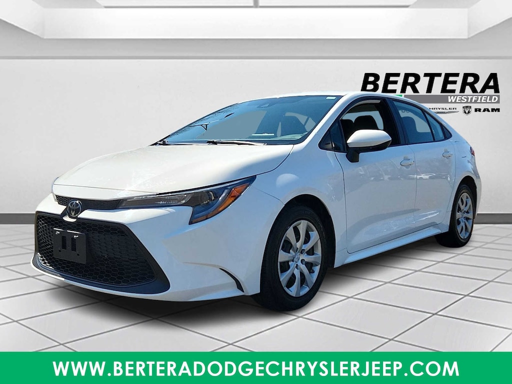 Used 2021 Toyota Corolla LE Sedan