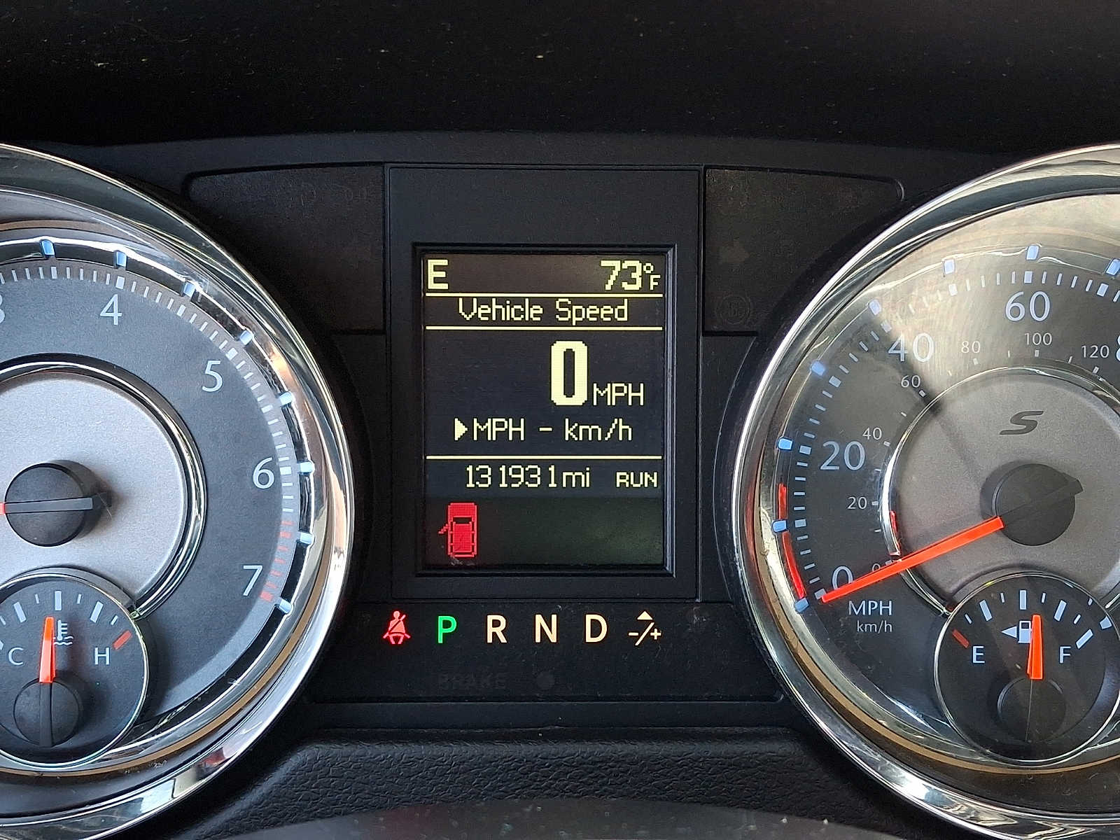 2014 Chrysler Town & Country S - Photo 23