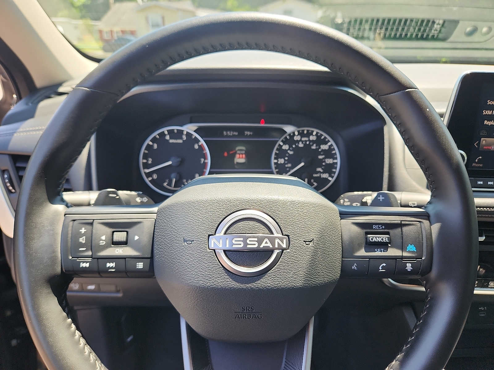 2025 Nissan Rogue SV - Photo 18