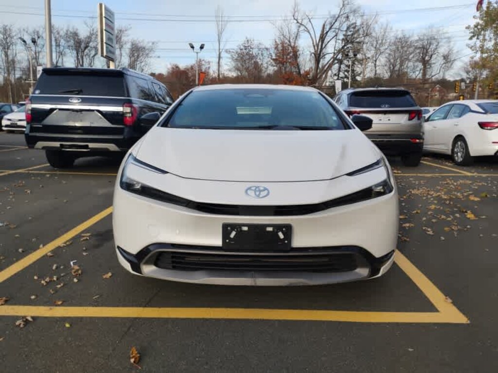Used 2023 Toyota Prius XLE Hatchback