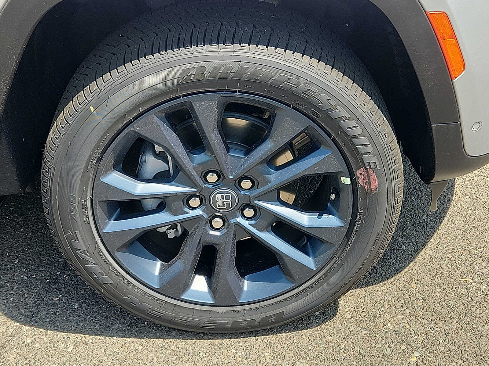 View vehicle photo 5
