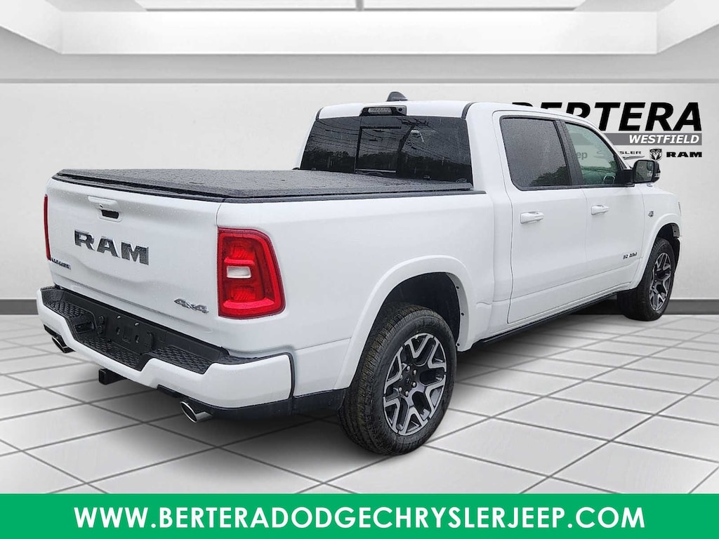 New 2026 Ram 1500 LARAMIE CREW CAB 4X4 5'7 BOX Pickup