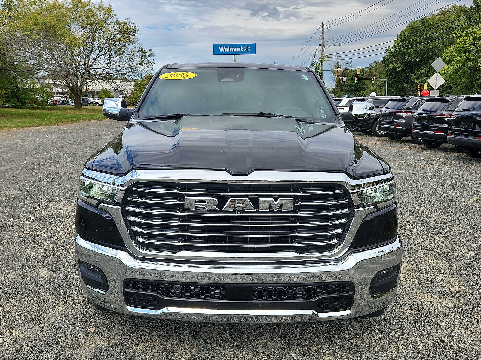 2025 Ram 1500 Laramie photo 2