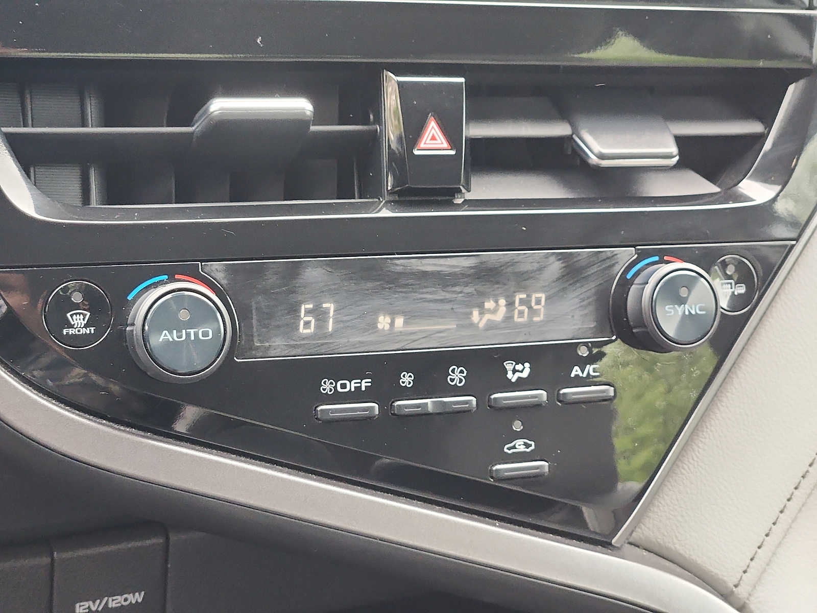 2023 Toyota Camry XSE - Photo 15
