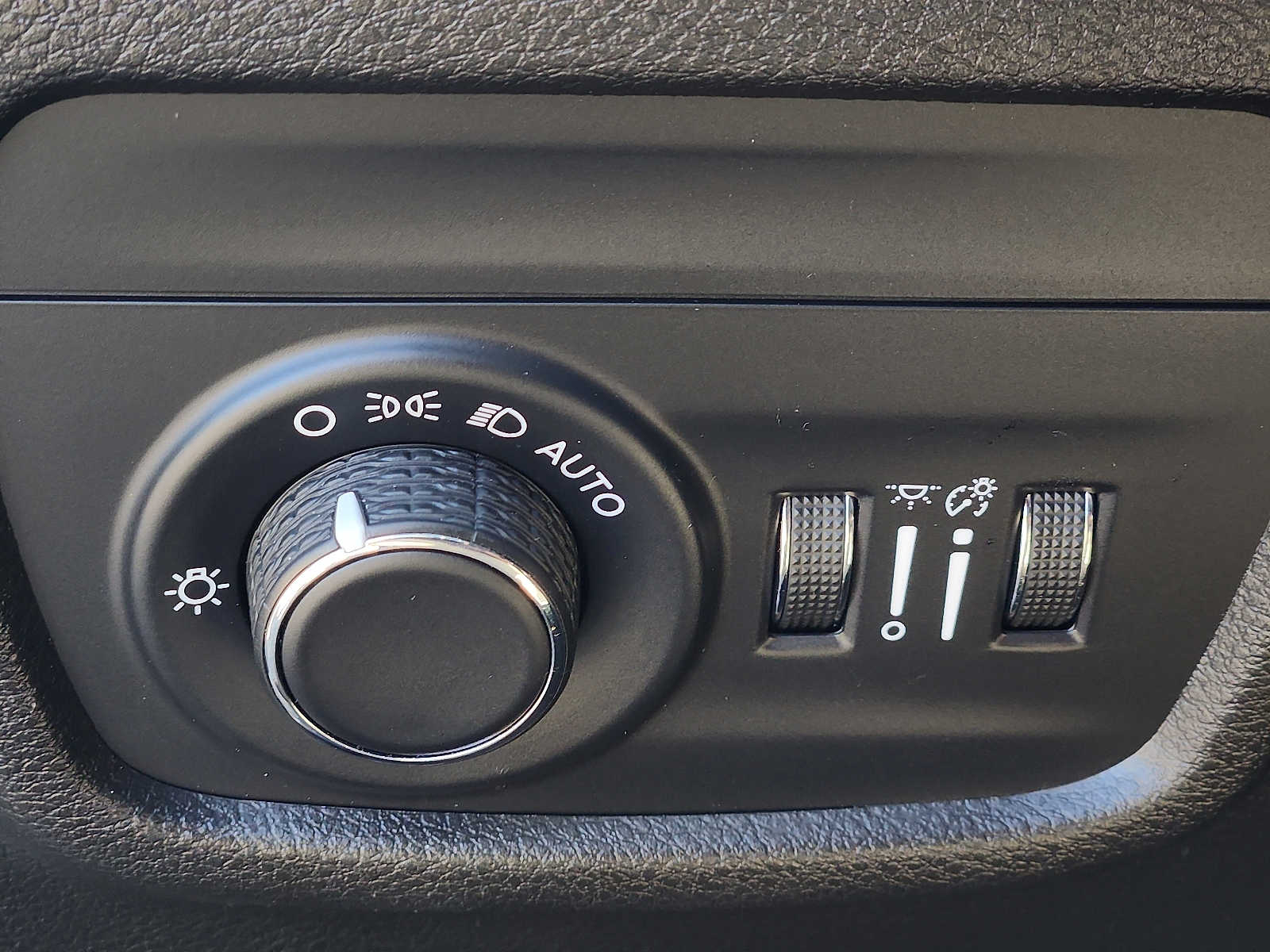 2022 Jeep Grand Cherokee Altitude - Photo 25