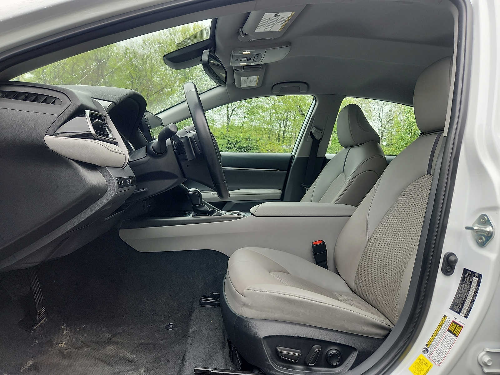 2023 Toyota Camry XSE - Photo 13