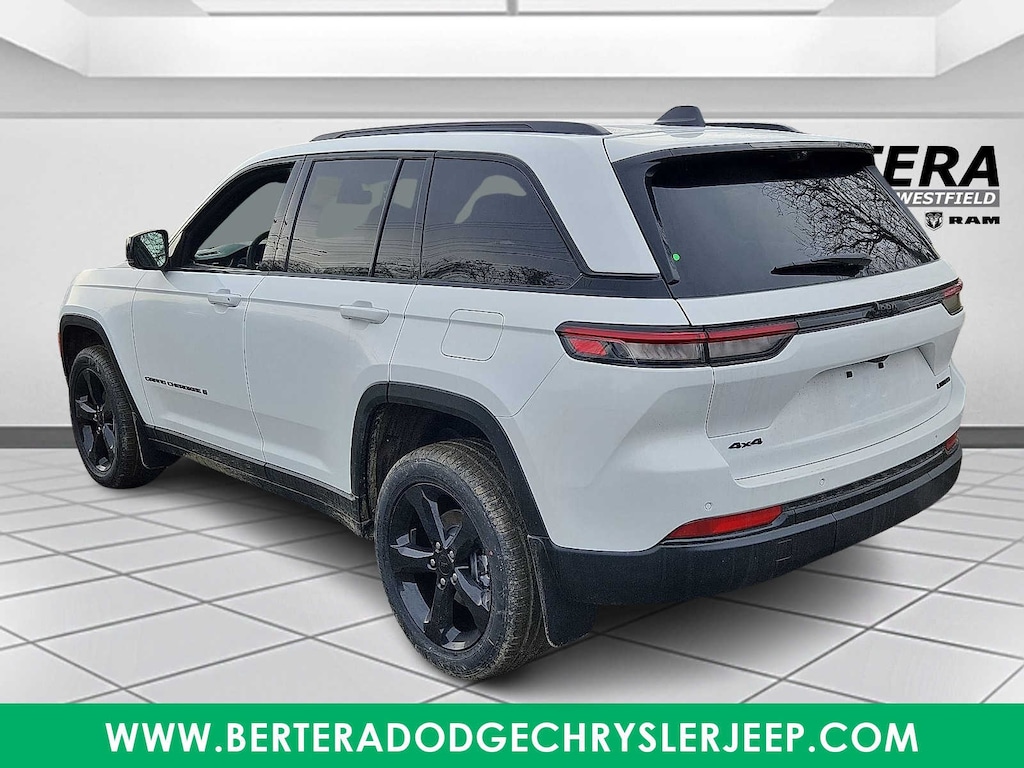 New 2025 Jeep Grand Cherokee LIMITED 4X4 Sport Utility