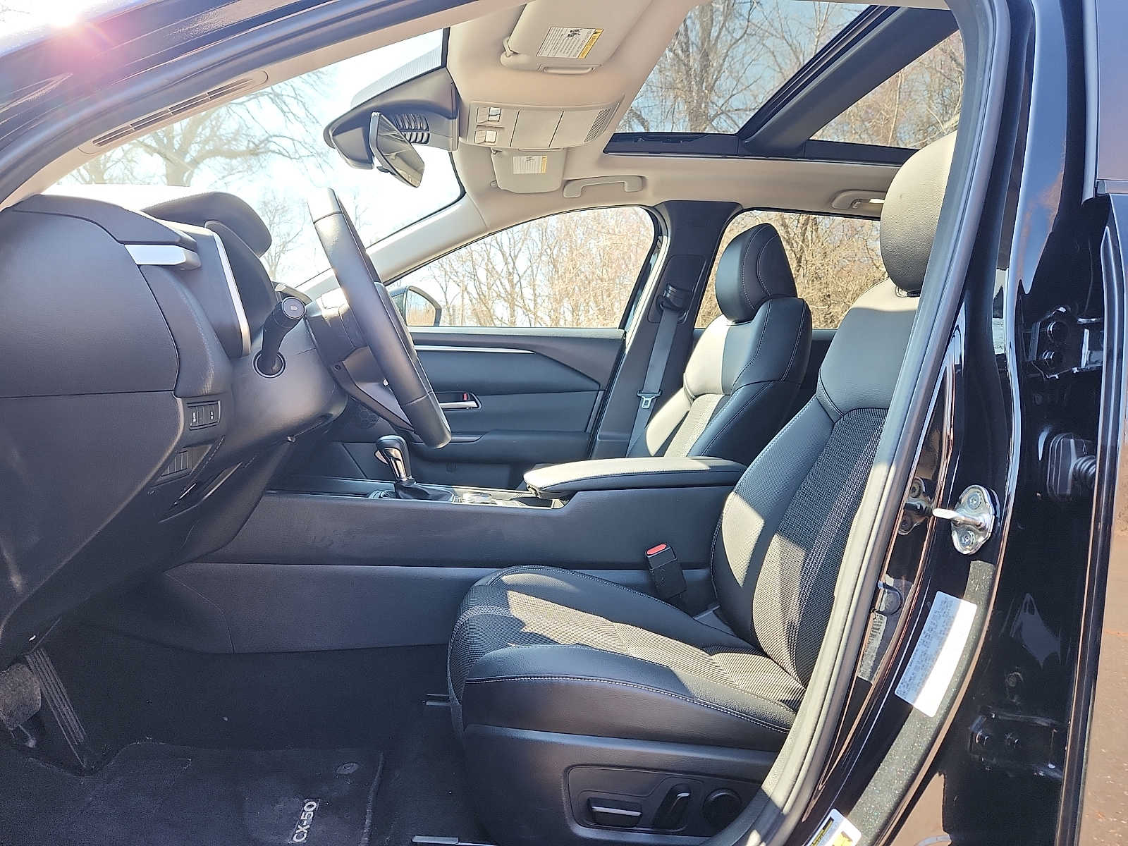 2025 Mazda CX-50 Premium - Photo 13