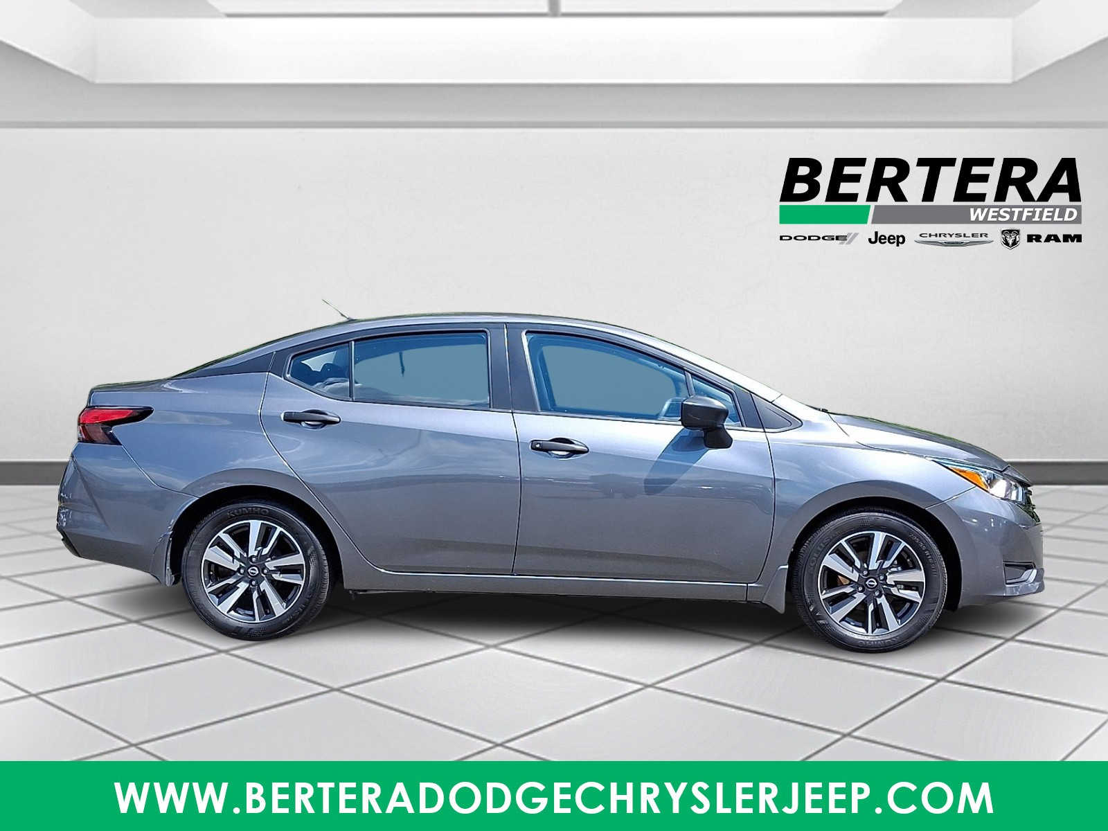 2024 Nissan Versa Sedan S - Photo 7