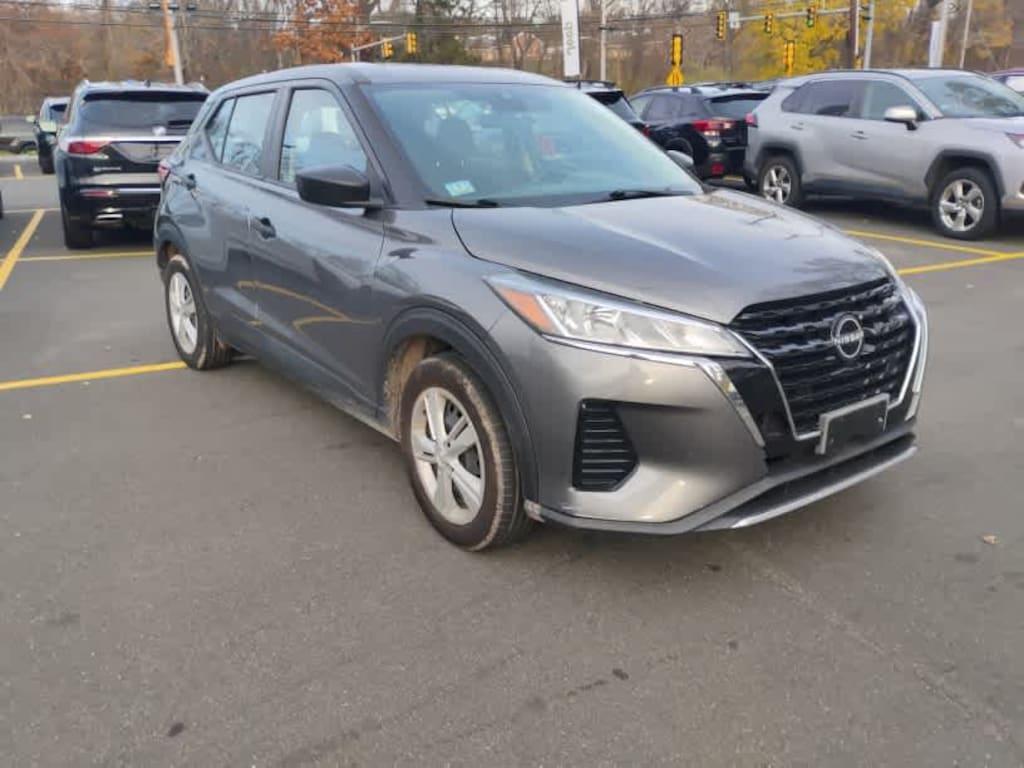 Used 2022 Nissan Kicks S SUV