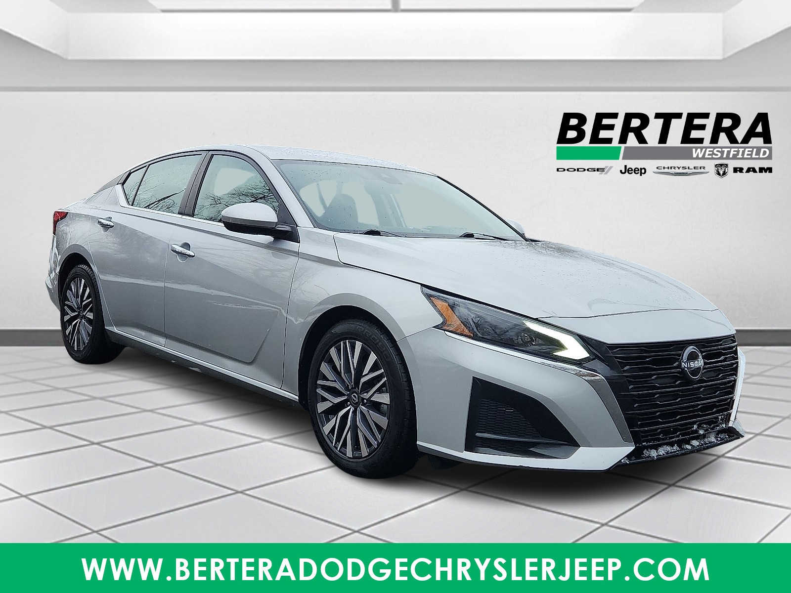 2023 Nissan Altima SV