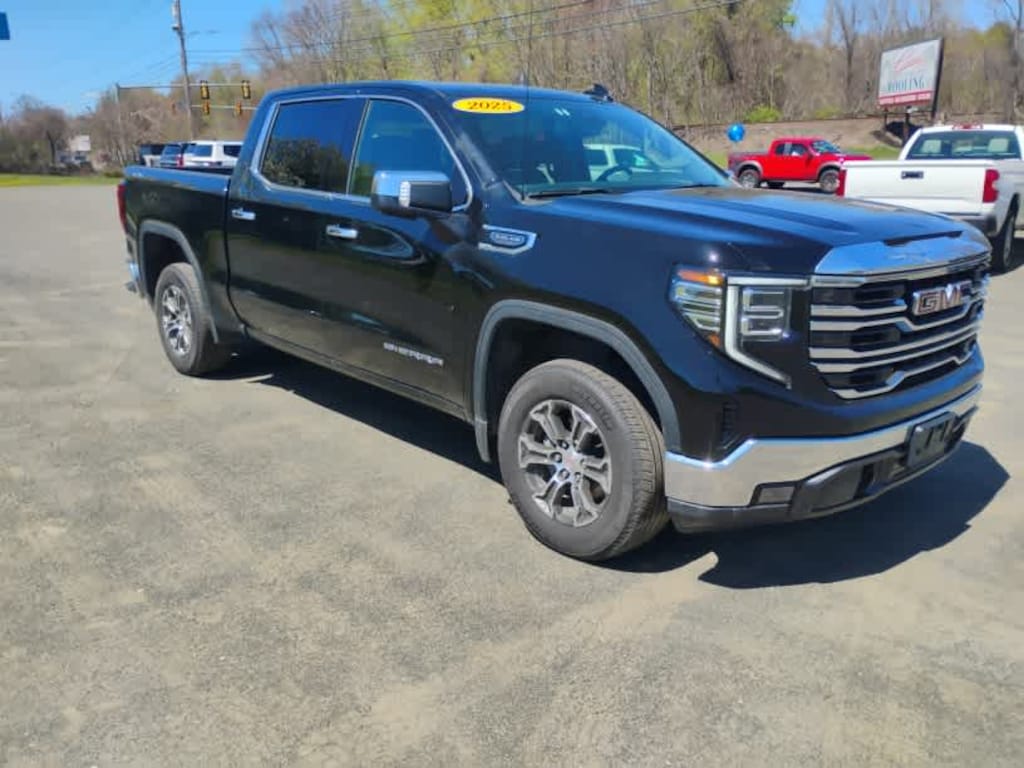Used 2025 GMC Sierra 1500 SLT Truck Crew Cab