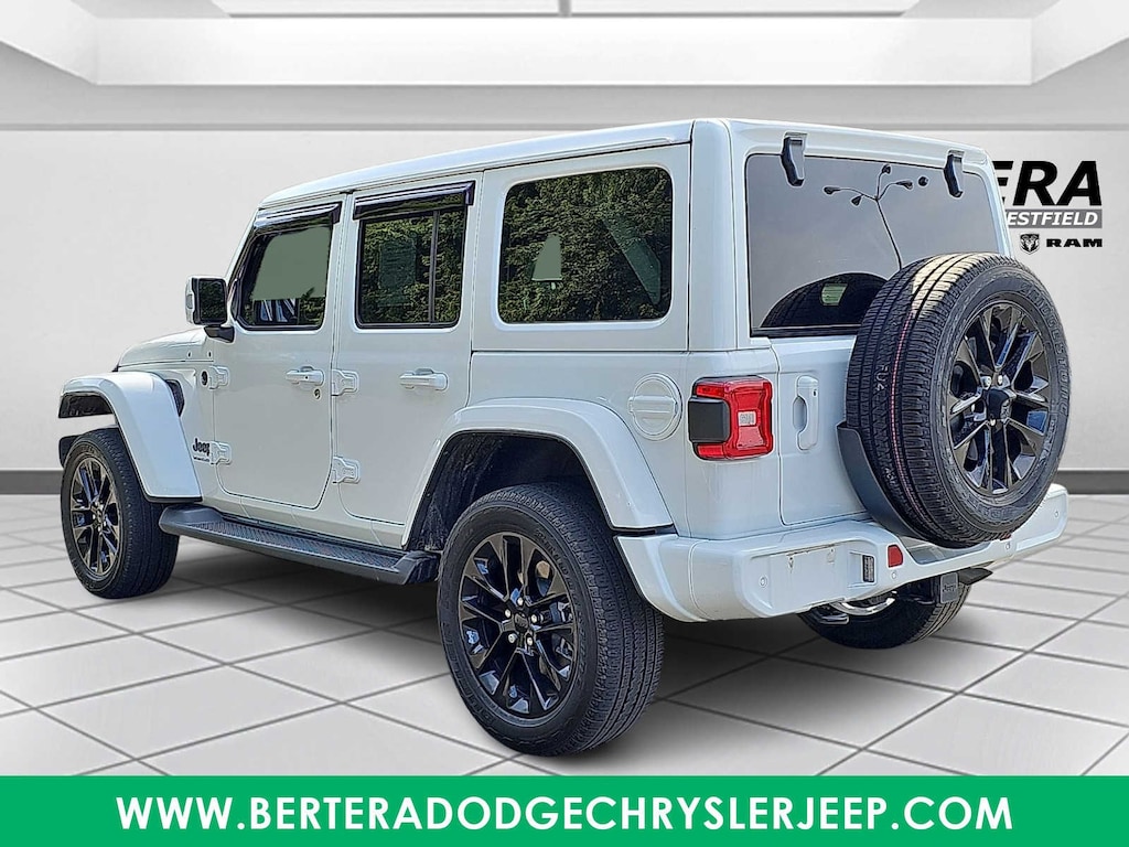 Used 2023 Jeep Wrangler High Altitude SUV